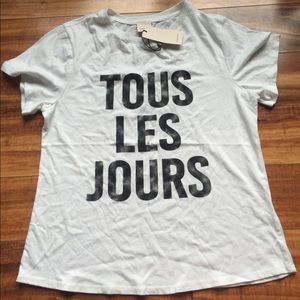 ✨brand new✨ Super soft white graphic tea shirt